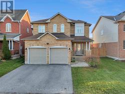 25 SPRUCEWOOD CRESCENT  Clarington, ON L1C 5C6