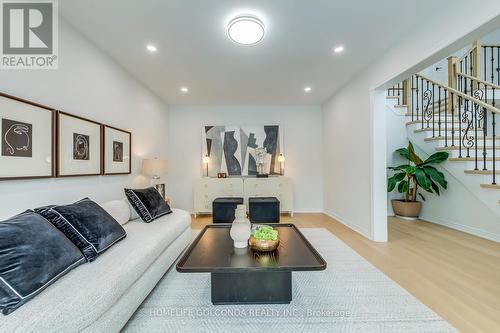 2959 Kingsway Drive, Oakville, ON - Indoor Photo Showing Living Room