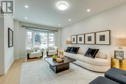 2959 Kingsway Drive, Oakville, ON - Indoor Photo Showing Living Room