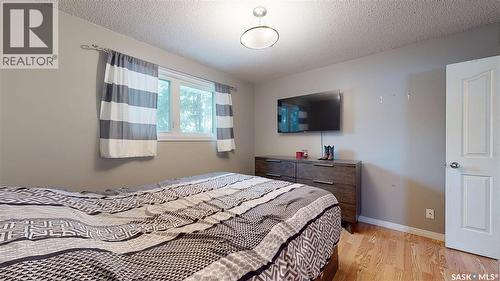 2231 Dewdney Avenue E, Regina, SK - Indoor Photo Showing Bedroom