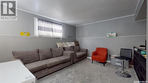 2231 Dewdney Avenue E, Regina, SK - Indoor