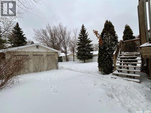 2231 Dewdney Avenue E, Regina, SK - Outdoor