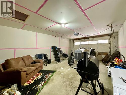 2231 Dewdney Avenue E, Regina, SK - Indoor Photo Showing Garage