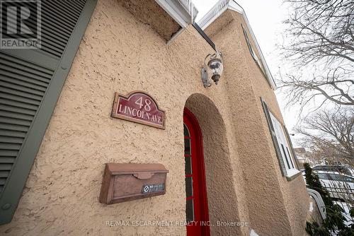 48 Lincoln Avenue, Brantford, ON - Outdoor