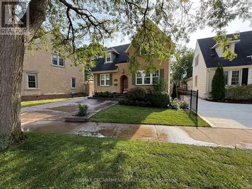 48 Lincoln Avenue, Brantford, ON - Outdoor With Facade