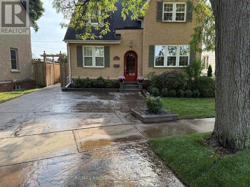 48 Lincoln Avenue, Brantford, ON - Outdoor