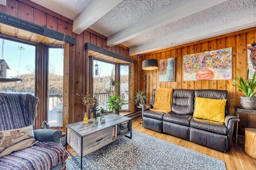 Salon - 851 Rue Des Tourterelles, Entrelacs, QC - Indoor Photo Showing Living Room