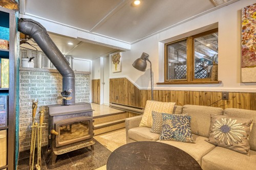 Salle familiale - 851 Rue Des Tourterelles, Entrelacs, QC - Indoor