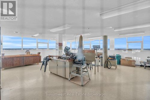 1003 - 375 King Street N, Waterloo, ON - Indoor