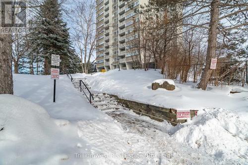 1003 - 375 King Street N, Waterloo, ON - Outdoor