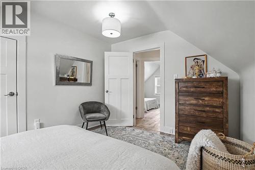 116 Waterloo Street, Waterloo, ON - Indoor Photo Showing Bedroom