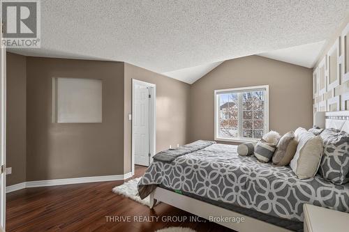 463 South Leaksdale Circle, London South (South U), ON - Indoor Photo Showing Bedroom