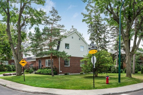 Rue - 1060 Ch. Dunraven, Mont-Royal, QC - Outdoor