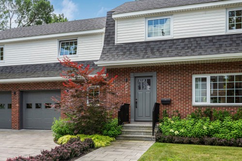 Entrée extérieure - 1060 Ch. Dunraven, Mont-Royal, QC - Outdoor With Facade