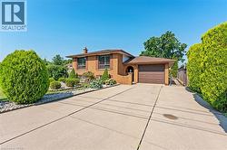 299 EASTDALE Boulevard  Stoney Creek, ON L8E 3W9