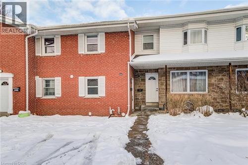 284 WESTCOURT Place  Waterloo, ON N2L 2R7