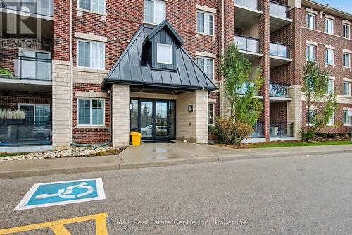 318 - 1440 GORDON STREET  Guelph (Pineridge/Westminster Woods), ON N1L 1C8