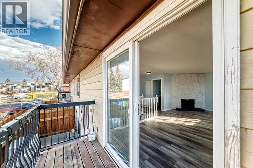 151F Pinehill Road Ne, Calgary, AB - Outdoor With Exterior