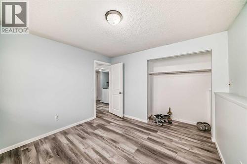 151F Pinehill Road Ne, Calgary, AB - Indoor Photo Showing Other Room