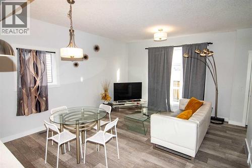 62 Walden Lane Se, Calgary, AB - Indoor