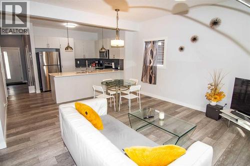 62 Walden Lane Se, Calgary, AB - Indoor Photo Showing Kitchen