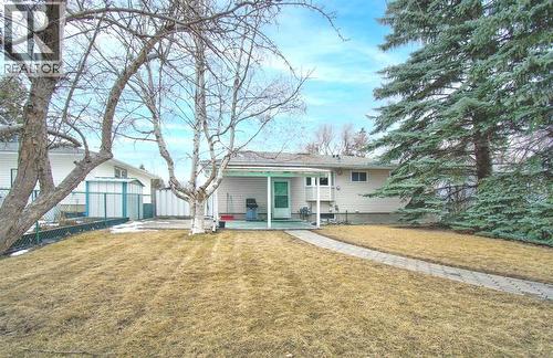 487 Arlington Drive Se, Calgary, AB - Outdoor