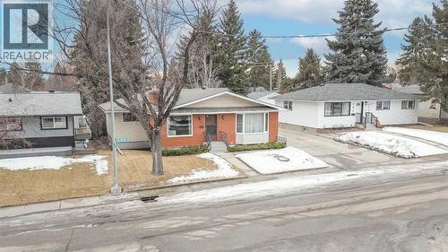 487 Arlington Drive Se, Calgary, AB - Outdoor With Facade