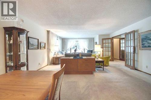 487 Arlington Drive Se, Calgary, AB - Indoor