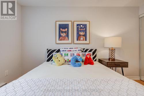 6 - 115 Henderson Avenue, Markham, ON - Indoor Photo Showing Bedroom