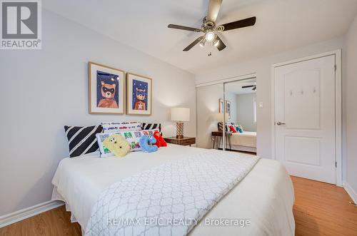 6 - 115 Henderson Avenue, Markham, ON - Indoor Photo Showing Bedroom