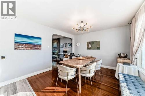 133 28 Avenue Ne, Calgary, AB - Indoor Photo Showing Dining Room