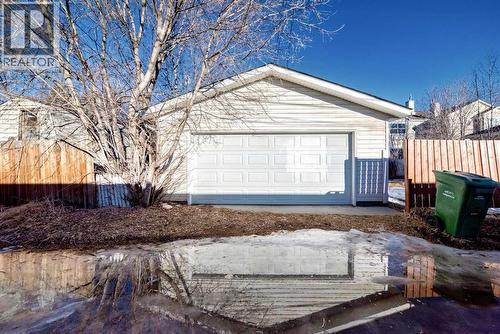 133 28 Avenue Ne, Calgary, AB - Outdoor