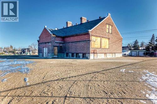 133 28 Avenue Ne, Calgary, AB - Outdoor