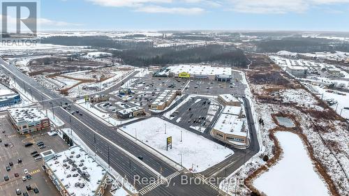 A614 - 3210 Dakota Common, Burlington (Alton), ON - Outdoor With View