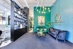 6417 Boul. St-Laurent  Montréal (Rosemont/La Petite-Patrie), QC H2S 3C3