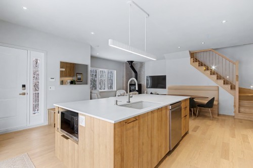 Kitchen - 102-141 Rue Du Cercle-Des-Cantons, Bromont, QC - Indoor Photo Showing Kitchen