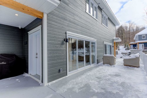 Balcony - 102-141 Rue Du Cercle-Des-Cantons, Bromont, QC - Outdoor With Exterior