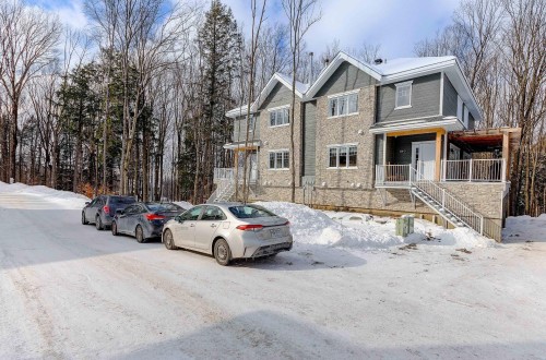 Back of Structure - 102-141 Rue Du Cercle-Des-Cantons, Bromont, QC - Outdoor