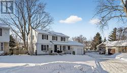 10 LAUGHLIN PLACE  Welland (Prince Charles), ON L3C 4E2