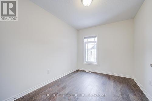 119 Gordon Circle, Newmarket, ON - Indoor Photo Showing Other Room