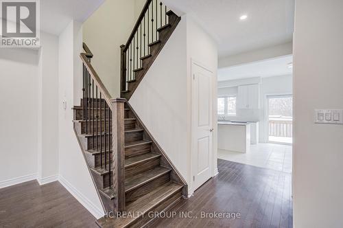 119 Gordon Circle, Newmarket, ON - Indoor Photo Showing Other Room