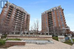 906 - 2379 CENTRAL PARK DRIVE  Oakville, ON L6H 0E3