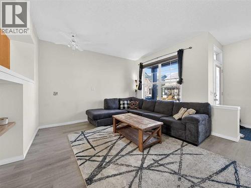 37 Auburn Bay View Se, Calgary, AB - Indoor Photo Showing Living Room