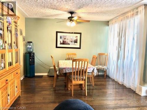 40 Harrisford Street Unit# 103, Hamilton, ON - Indoor Photo Showing Dining Room