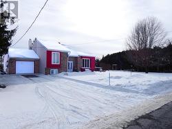 21 STE THERESE BOULEVARD  Russell, ON K0A 1W0