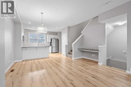 368 Redstone Drive Ne, Calgary, AB - Indoor Photo Showing Kitchen
