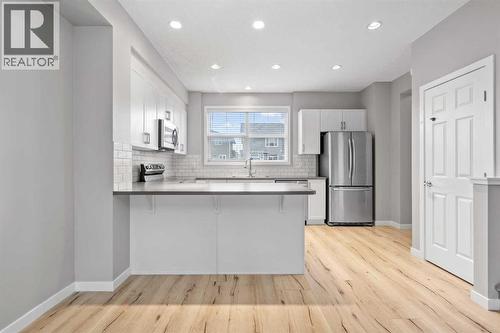 368 Redstone Drive Ne, Calgary, AB - Indoor Photo Showing Kitchen