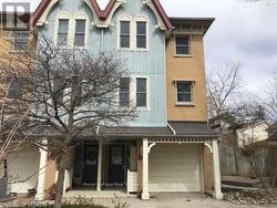 79 BRANT STREET  Oakville (Co Central), ON L6K 2Z5