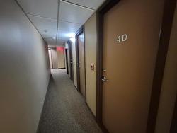 #4D second storage unit included - 