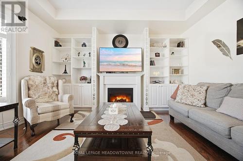 5221 Adobe Court, Mississauga, ON - Indoor Photo Showing Living Room With Fireplace
